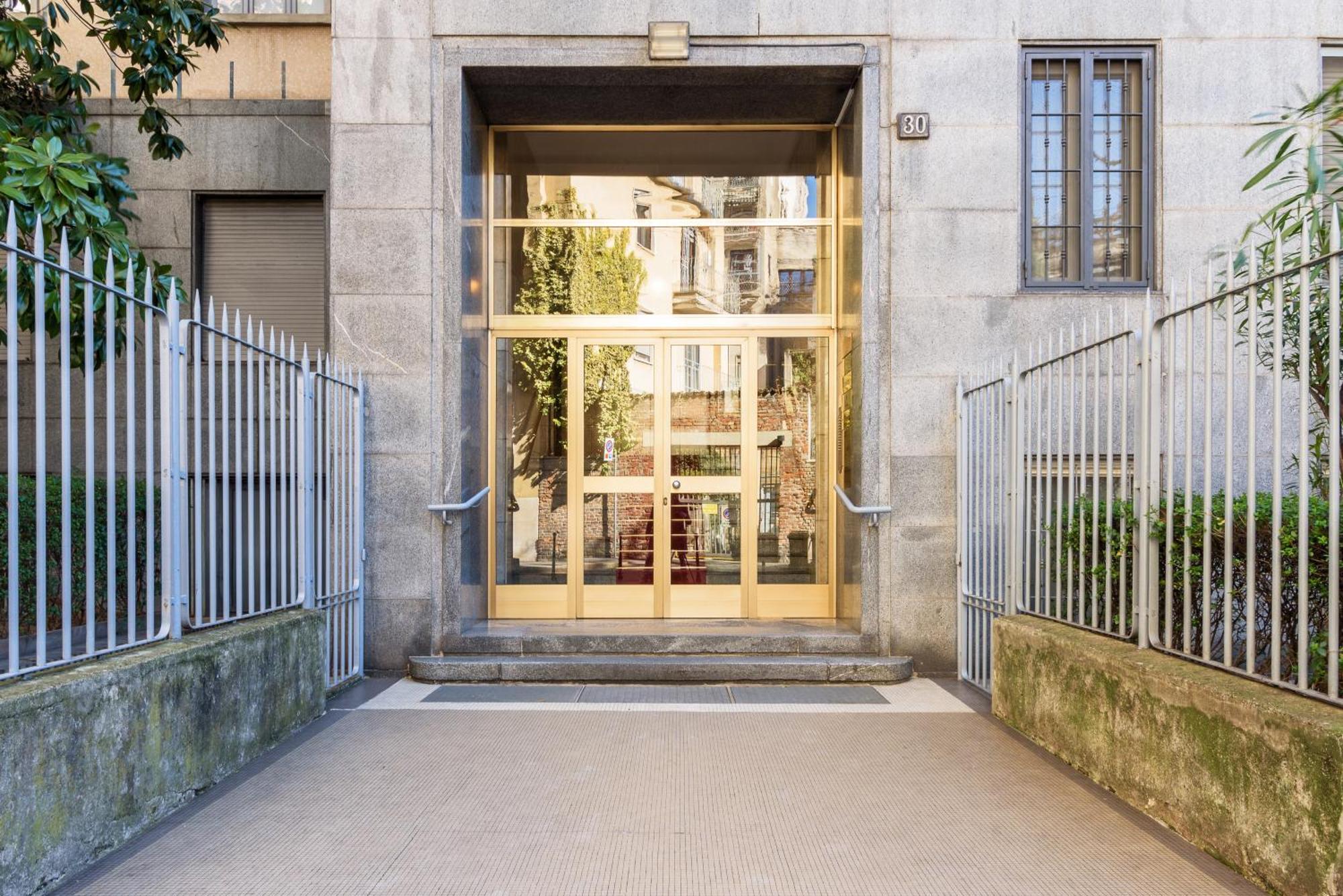 Luxury 4 Bedrooms Apartments Close To Duomo Milano Eksteriør bilde